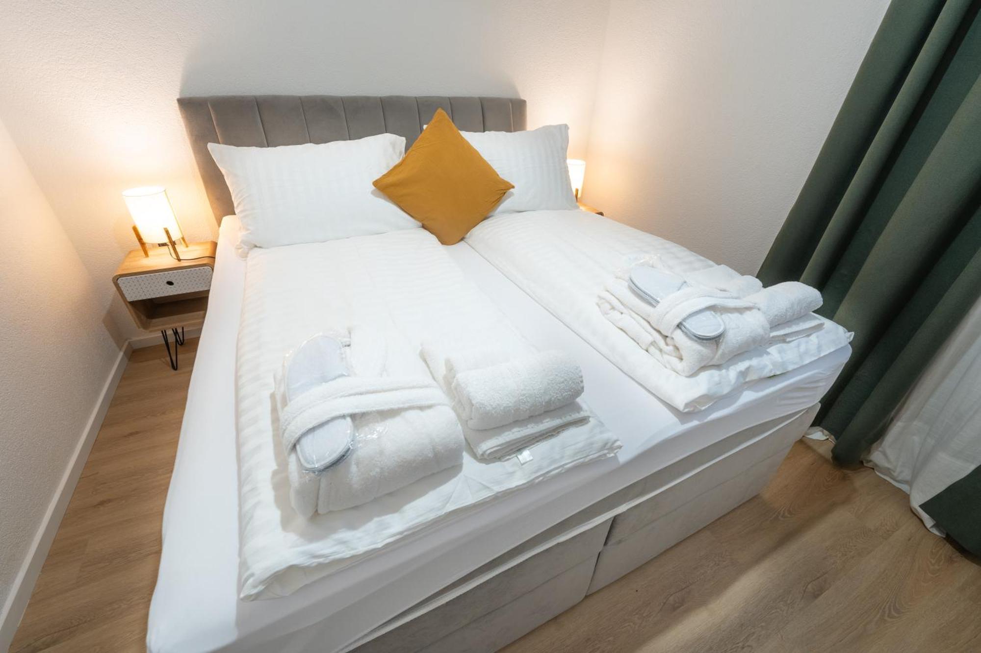 Hotel Maslina Seget  Экстерьер фото